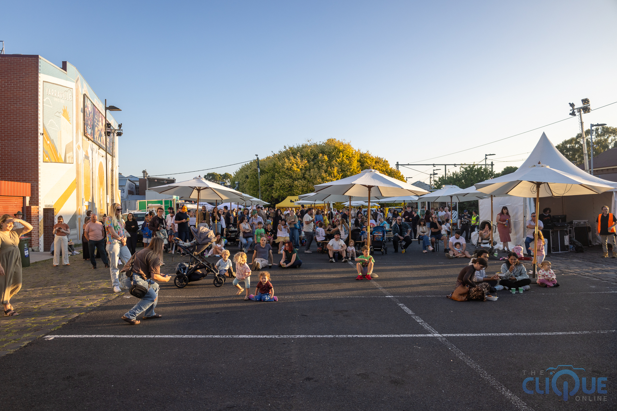 Photographer 2 Yarraville Festival
